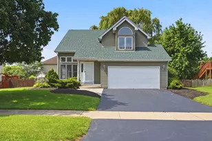 1560 Colorado Ave, Aurora, IL 60506 - Photo 1