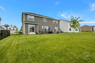 115 Piper Glen Ave, Oswego, IL 60543 - Photo 16