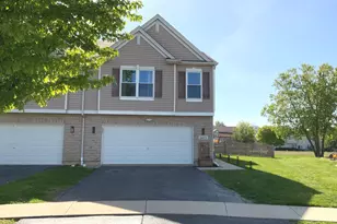 2455 Timber Springs Dr, Joliet, IL 60432 - Photo 2