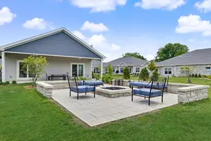 520 S 6th St, Fairbury, IL 61739 - Photo 12