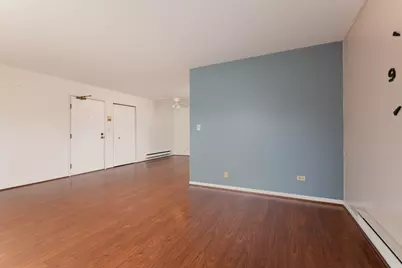 425 Berkshire Drive #16, Crystal Lake, IL 60014 - Photo 6