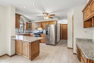 8320 Cloverview Dr, Tinley Park, IL 60477 - Photo 14