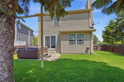 311 Old Farm Road, Bloomington, IL 61704 - Photo 2
