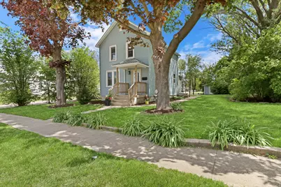 989 Victoria Street, Antioch, IL 60002 - Photo 1