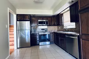 704 Laramie Ave, Wilmette, IL 60091 - Photo 2