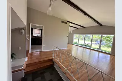 704 Laramie Avenue, Wilmette, IL 60091 - Photo 4