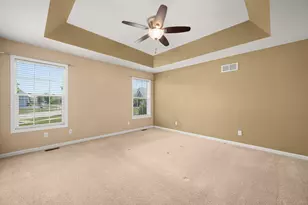 1418 Beach Ln, Sycamore, IL 60178 - Photo 22