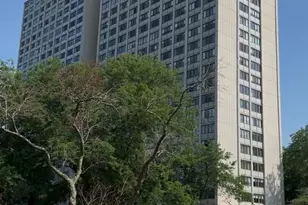4850 S Lake Park Ave, Chicago, IL 60615 - Photo 2