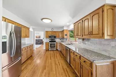 36W793 Red Gate Court, Saint Charles, IL 60175 - Photo 8