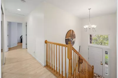 377 Bay Tree Circle, Vernon Hills, IL 60061 - Photo 8