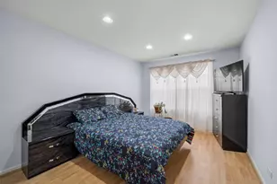 377 Bay Tree Cir, Vernon Hills, IL 60061 - Photo 18