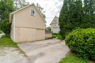 425 Mason St, Chenoa, IL 61726 - Photo 40