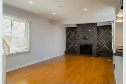 750 Crescent Way, Hanover Park, IL 60133 - Photo 2
