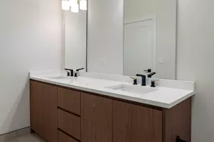 428 E 50th Pl, Chicago, IL 60615 - Photo 24