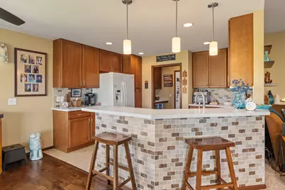 602 E Sheridan Drive, Eldridge, IA 52748 - Photo 10