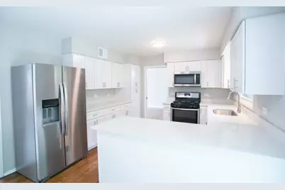 18052 San Diego Avenue, Homewood, IL 60430 - Photo 2