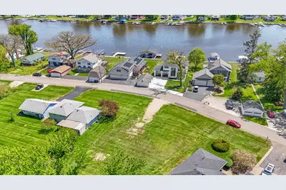 1617 Sunnyside Beach Drive, Johnsburg, IL 60051 - Photo 10