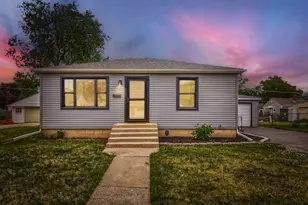 1303 Schriber Ave, Joliet, IL 60435 - Photo 1