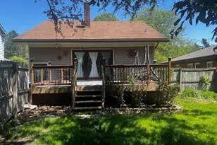 814 Iowa Ave, Aurora, IL 60506 - Photo 4