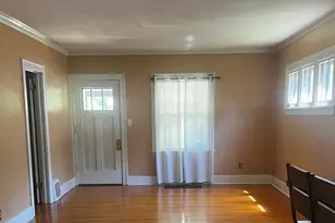 814 Iowa Ave, Aurora, IL 60506 - Photo 8