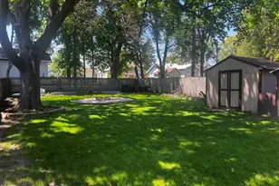 814 Iowa Ave, Aurora, IL 60506 - Photo 22
