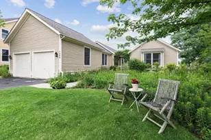 1369 Calamus Ln, Grayslake, IL 60030 - Photo 1