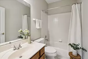 1369 Calamus Ln, Grayslake, IL 60030 - Photo 14