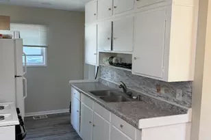 1812 Burry Cir Dr, Crest Hill, IL 60403 - Photo 10