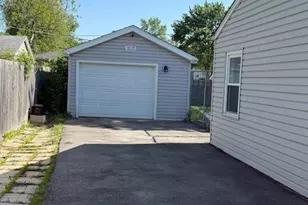 1812 Burry Cir Dr, Crest Hill, IL 60403 - Photo 14