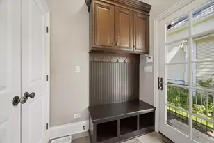 7 S Quincy St, Hinsdale, IL 60521 - Photo 12