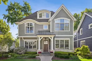 7 S Quincy St, Hinsdale, IL 60521 - Photo 1