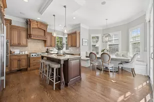7 S Quincy St, Hinsdale, IL 60521 - Photo 8