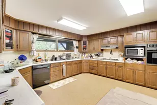 27125 N Williams Park Rd, Wauconda, IL 60084 - Photo 30