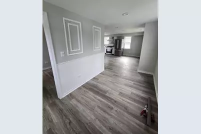 10615 Schubert Avenue, Melrose Park, IL 60164 - Photo 2