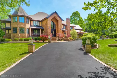 3204 Stonegate Drive, Crystal Lake, IL 60012 - Photo 4