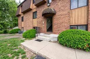 1010 Arlene Ct, Bloomington, IL 61701 - Photo 24