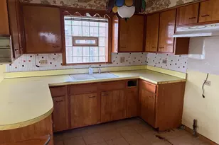 10031 S Forest Ave, Chicago, IL 60628 - Photo 12