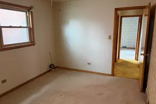 10031 S Forest Ave, Chicago, IL 60628 - Photo 6