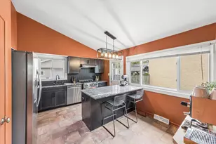 24 E Congress St, Villa Park, IL 60181 - Photo 6
