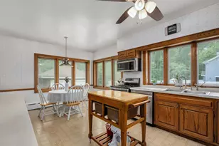 207 S Edgewood Ave, La Grange, IL 60525 - Photo 10