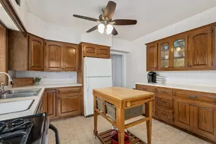 207 S Edgewood Ave, La Grange, IL 60525 - Photo 12