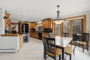 33 W Eureka Dr, Lemont, IL 60439 - Photo 12