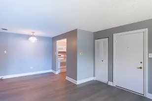 1412 Carol Ct, Palatine, IL 60074 - Photo 6
