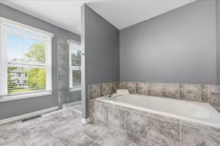 2607 Bangert Ct, Naperville, IL 60564 - Photo 32
