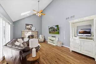 2607 Bangert Ct, Naperville, IL 60564 - Photo 12