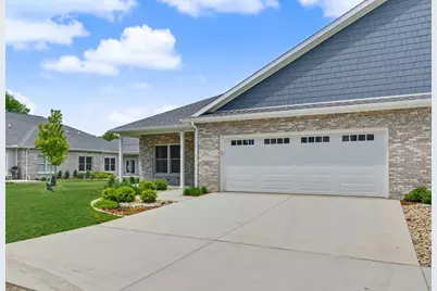 306 E Pine Street, Fairbury, IL 61739 - Photo 1
