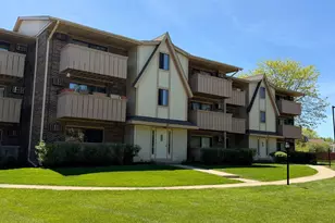20 Echo Ct, Vernon Hills, IL 60061 - Photo 1