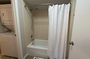 20 Echo Ct, Vernon Hills, IL 60061 - Photo 8