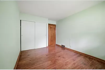 324 Birchwood Lane, Dekalb, IL 60115 - Photo 18