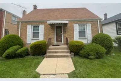 5610 N Ottawa Avenue, Chicago, IL 60631 - Photo 1